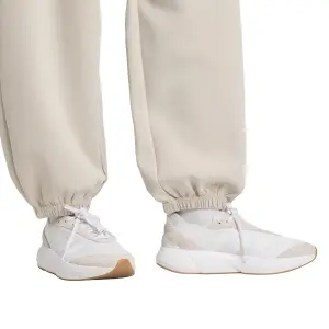 Women's joggers adidas Soft Lux image-4