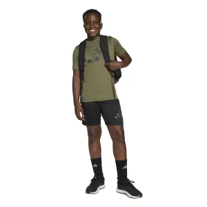 Conjunto de camiseta y pantalón corto infantil adidas Essentials Camo Print image-4