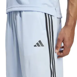 Pantalón corto adidas Essentials 3-Stripes image-4
