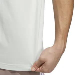 Camiseta adidas Basketball Gallery image-5