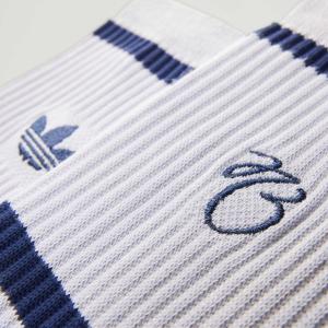 product/a/d/adidas_jx3964_glogry-tenabl_8.jpg