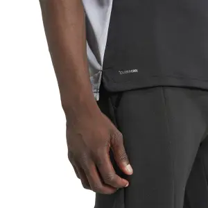 T-Shirt adidas Tech Apparel Colorblock image-5