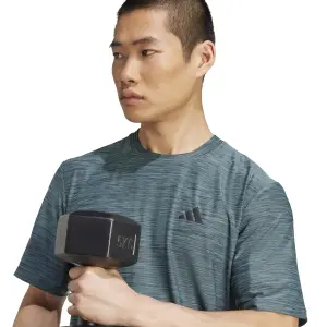 Camiseta adidas Essentials Stretch image-4