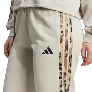Damskie spodnie dresowe adidas Essentials image-5