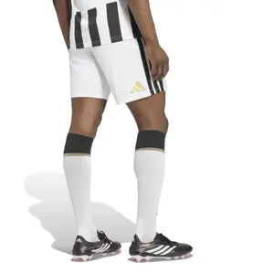 Krótkie mieszkanie Juventusu Turyn 2026/27 image-3