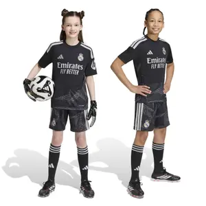 Real Madrid Home Goalkeeper Kit Child 2026/27 image-2