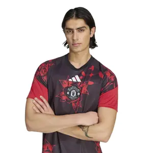 Manchester United Prematch Shirt 2026/27 image-6