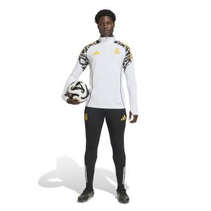 Dres Real Madrid Avengers 2025/26 image-2