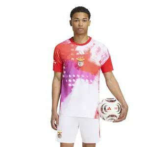 Dres před zápasem Benfica Lisabon 2026/27 image-1
