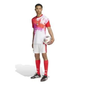 Dres před zápasem Benfica Lisabon 2026/27 image-2