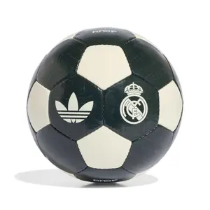 Real Madrid Outdoor Football Club 2026/27 image-0