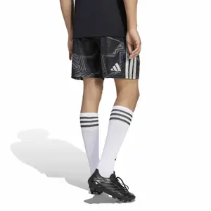 Short Real Madrid 2026/27 image-4