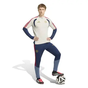 Bayern München träningsöverdel 2026/27 image-3