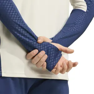 Bayern München träningsöverdel 2026/27 image-6