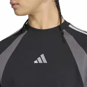 T-shirt adidas Seasonal Essentials Colorblock image-4
