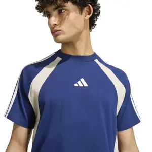 T-shirt adidas Seasonal Essentials Colorblock image-4