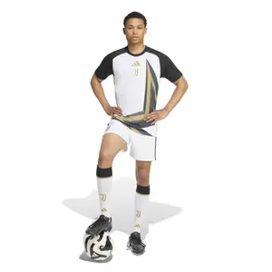 Juventus Turin Pre-Match Shirt 2026/27 image-3
