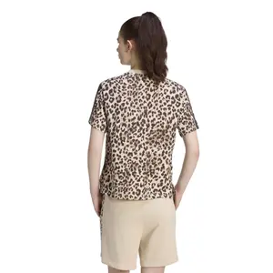 Γυναικείο T-shirt adidas Seasonal Essentials image-3