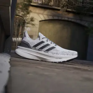 Running shoes adidas Ultraboost 5 image-1