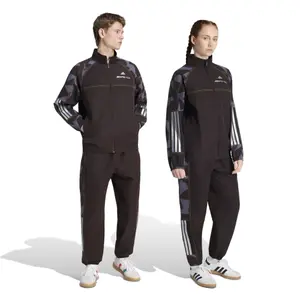 Spodnie dresowe adidas AMG Camo image-4