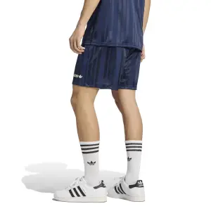 Arsenal Shorts EQT image-3