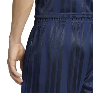 Arsenal Shorts EQT image-5