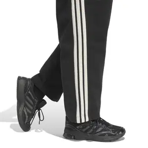 Joggingbyxor för kvinnor adidas 3-Stripes Barrel image-5