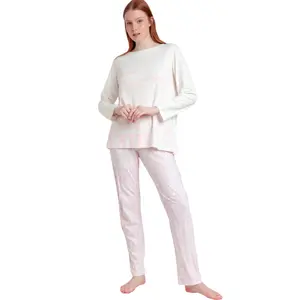 Pigiama top maniche lunghe e pantaloni alto maniche lunghe e pantaloni donna Admas La Vie Est Belle image-0