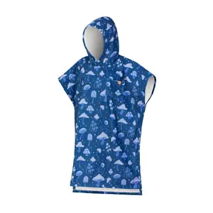 po-mag-ni-poncho-after-essentials-magic-night-blau-multicolor-tu