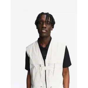 Sleeveless Multi-Pocket Jacket Aigle image-5