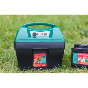 12 v battery-powered energizer Ako Mobil Power AD 3000 image-4