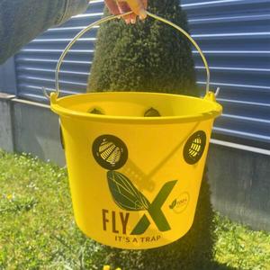 Wiadro z pułapką na muchy + proszek wabiący AKROH Industries image-2