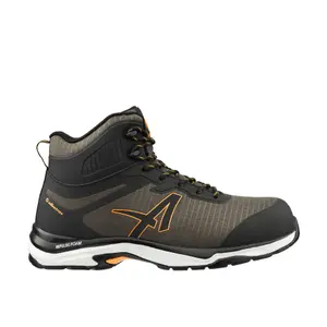 Mounted safety shoes Albatros Trailmaster image-0