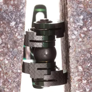 Dispositivo de escalada Alien X image-6