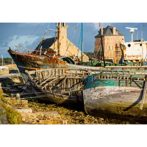 1000-piece puzzle Alipson Puzzle Bateaux Port Bretagne image-1