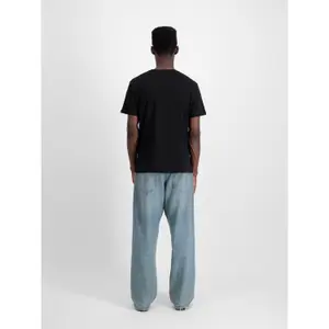 Camiseta con pequeño logo Alpha Industries 3D image-2