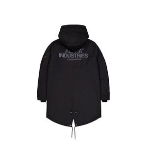 258112-03-monstrad-parkas-med-tryck-pa-ryggen-alpha-industries-m-51-fishtail-svart