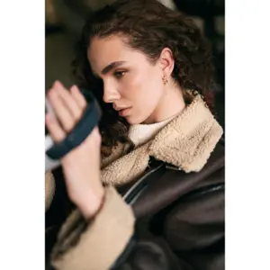 Boucles d'oreilles femme Amelia Parker Wave image-2