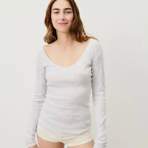 Women's long sleeve V-neck T-shirt American Vintage Massachusetts image-5