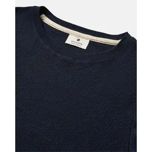 T-shirt με ανάγλυφο σχέδιο Anerkjendt Kikki image-2