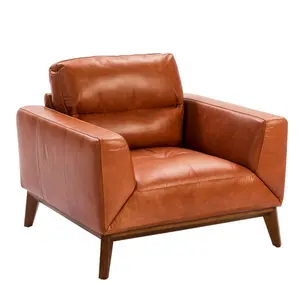 Leather armchair with wooden legs Angel Cerdà image-1