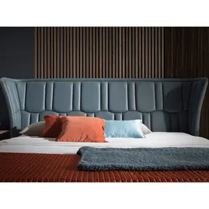 Leather and steel crust bed Angel Cerdà image-4