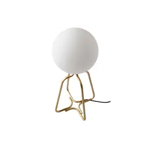 Tischlampe aus Stahl Angel Cerdà image-2