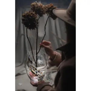 Vaso Anna von Lipa Elipse image-3