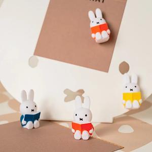 apmnrmagnet-magnet-ap-junior-miffy-livre-x4-white-yellow-red-blue-one-size