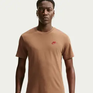 T-shirt Nike Club image-2