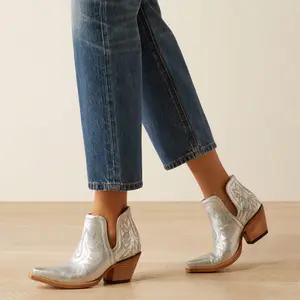 Women's riding jeans Ariat Tomboy Relaxed Straight image-2