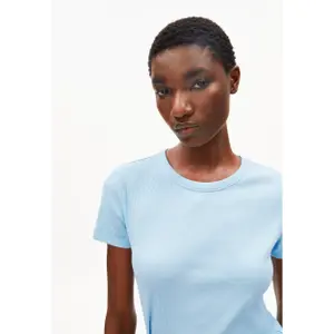 Camiseta de mujer Armedangels Kardaa image-4