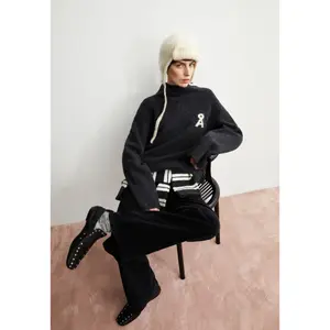 Sweatshirt woman Armedangels Iconic Å Bouclé image-3