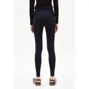 Mallas para mujer ARMEDANGELS Shivaa image-3